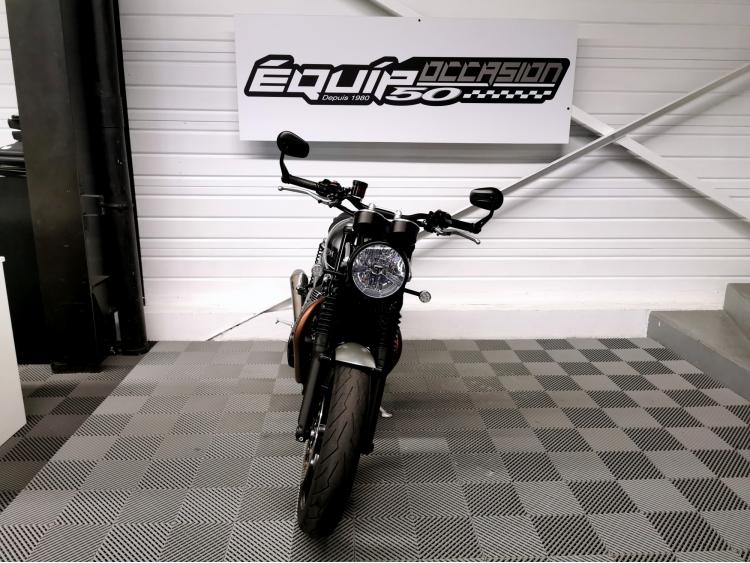 TRIUMPH SPEED TWIN 1200