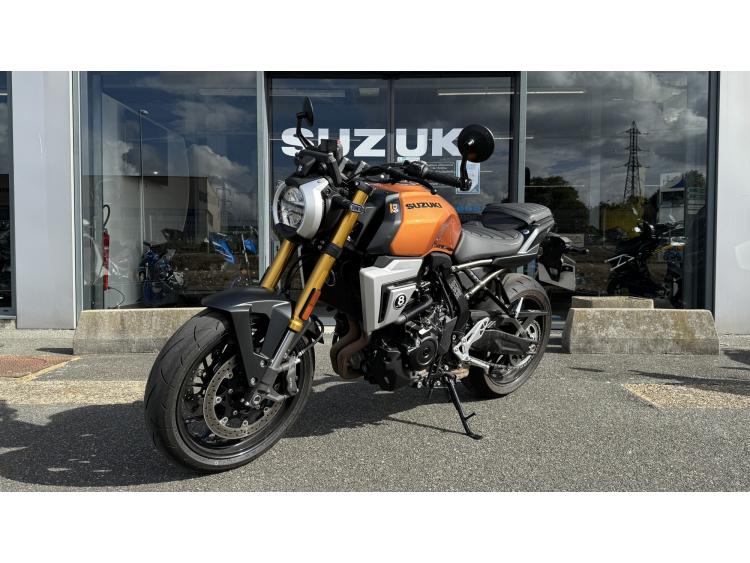SUZUKI GSX-8T 