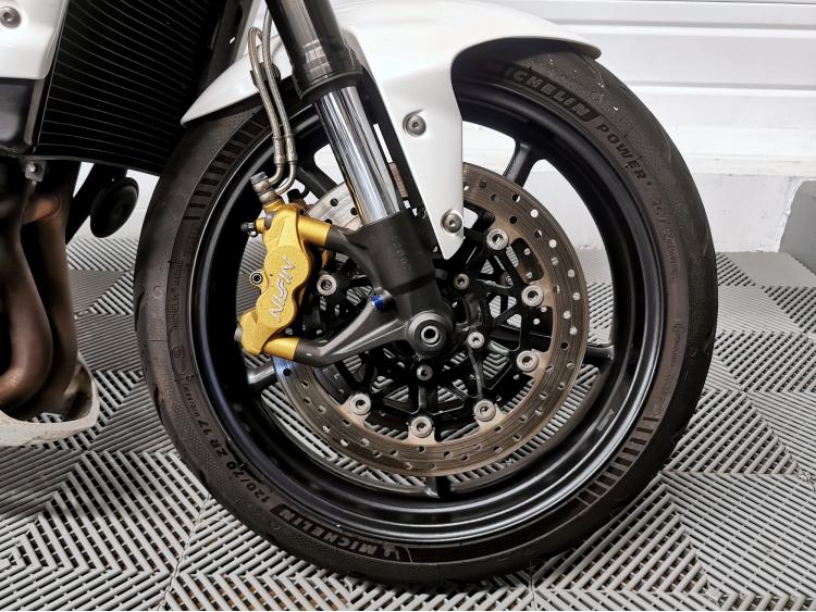 TRIUMPH STREET TRIPLE 675 R 675R