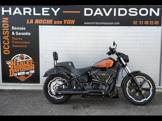 HARLEY-DAVIDSON SOFTAIL STREET BOB 1868