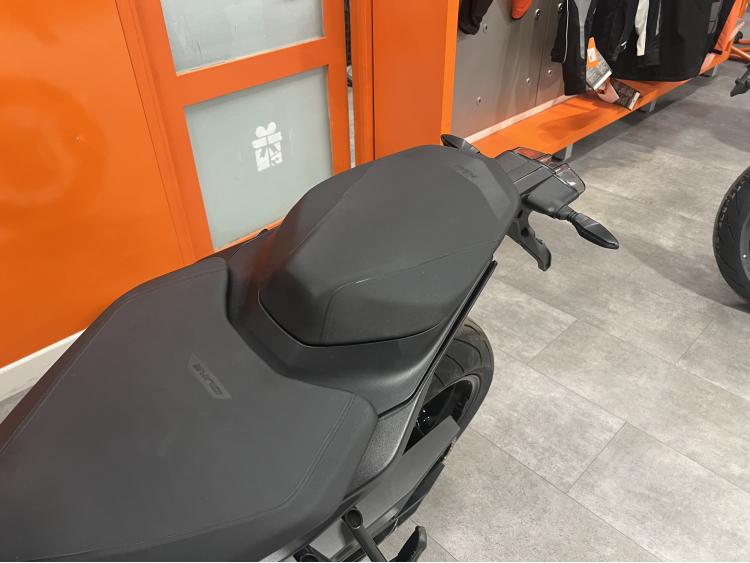 KTM 890 DUKE