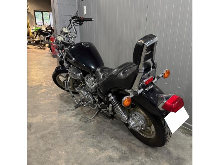 YAMAHA XV 1100 VIRAGO