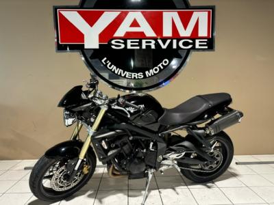 TRIUMPH STREET TRIPLE 675