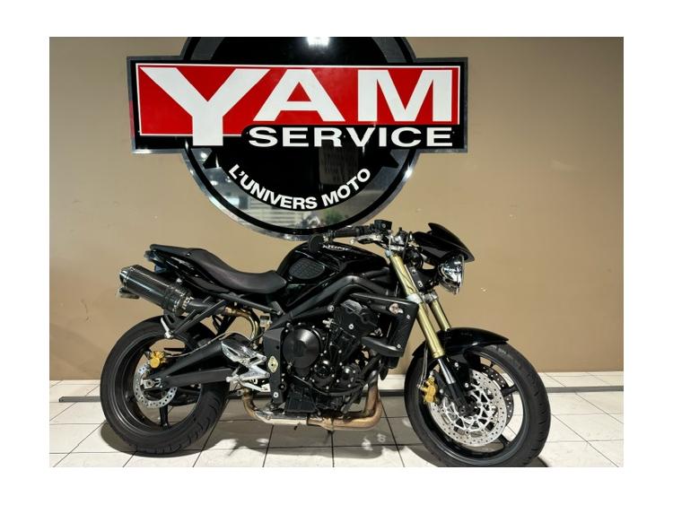 TRIUMPH STREET TRIPLE 675