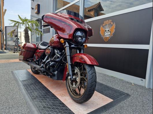HARLEY-DAVIDSON TOURING STREET GLIDE 1868 SPECIAL