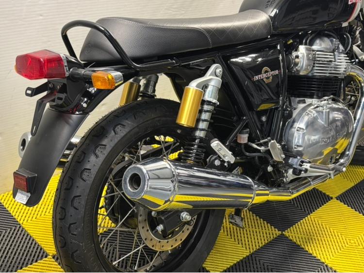 ROYAL ENFIELD INTERCEPTOR 650  Black Pearl MY24