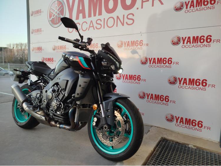 YAMAHA MT-10