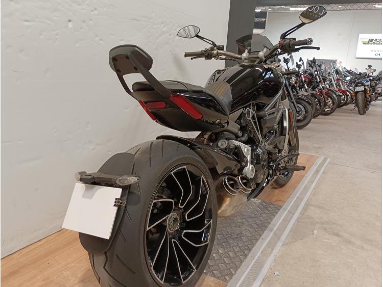 DUCATI X DIAVEL S