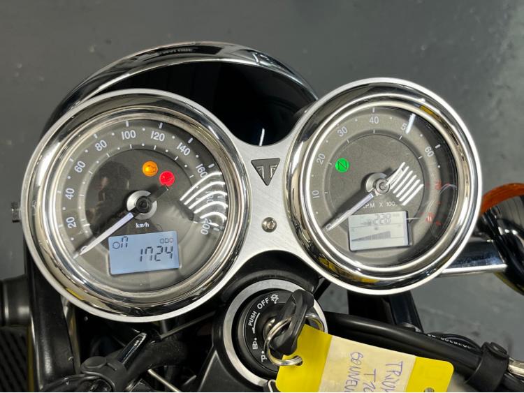 TRIUMPH BONNEVILLE 900 T-100  MY19