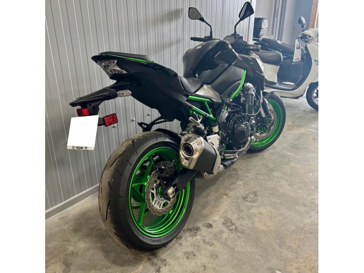 KAWASAKI Z 900