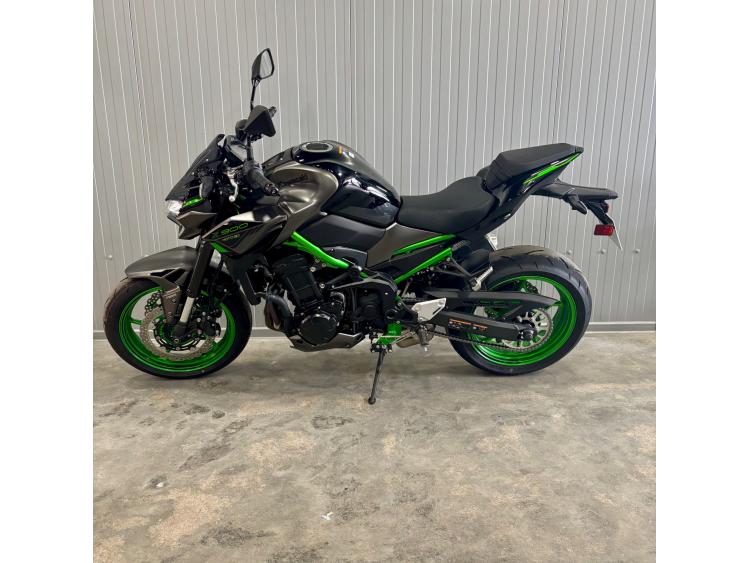 KAWASAKI Z 900