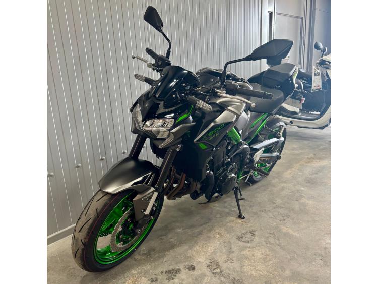 KAWASAKI Z 900
