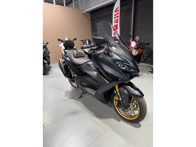 YAMAHA XP T-MAX 560 TECH MAX