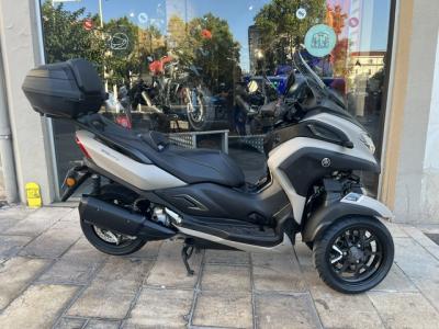 YAMAHA TRICITY 300