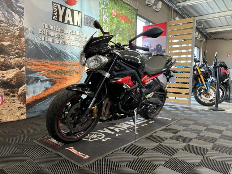 TRIUMPH STREET TRIPLE 675 R