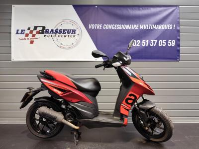 APRILIA SR 50 MOTARD