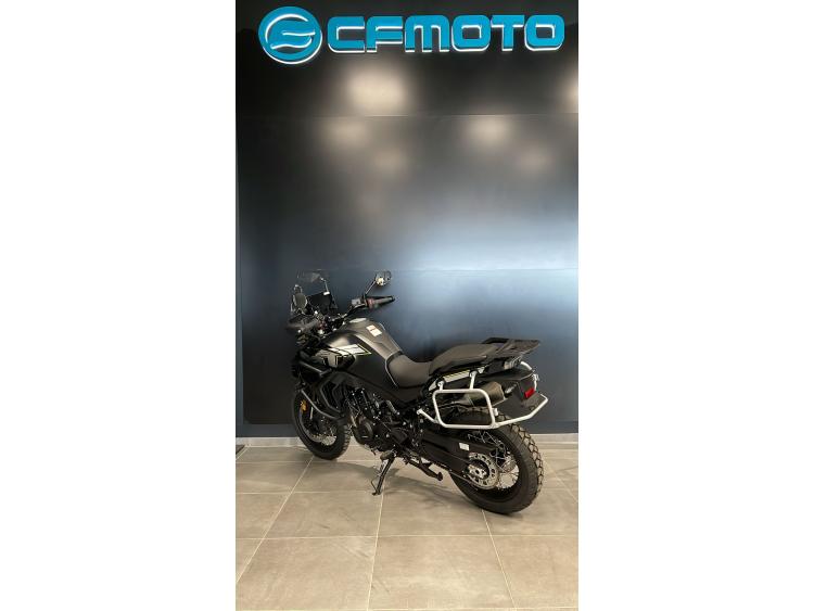 CF MOTO MT 800 Explore
