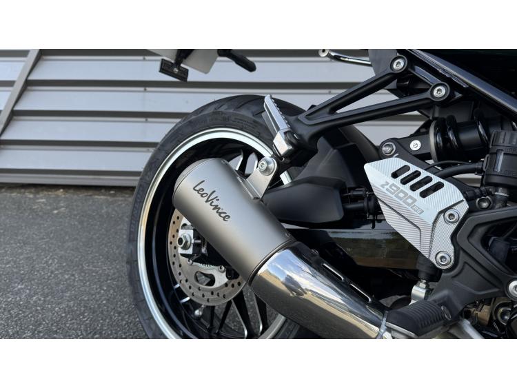 KAWASAKI Z 900 RS
