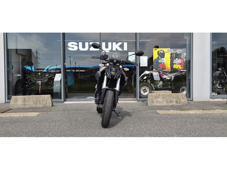 SUZUKI GSX-8S