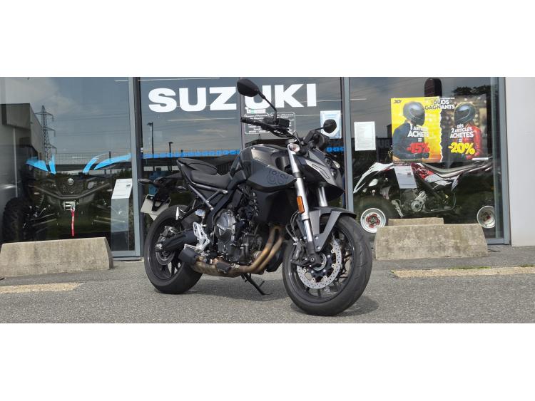 SUZUKI GSX-8S