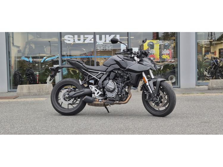 SUZUKI GSX-8S