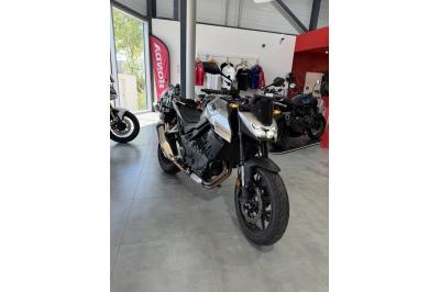 HONDA CB 750 HORNET