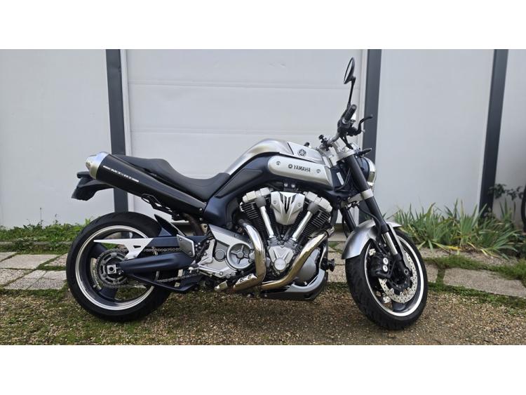 YAMAHA MT-01
