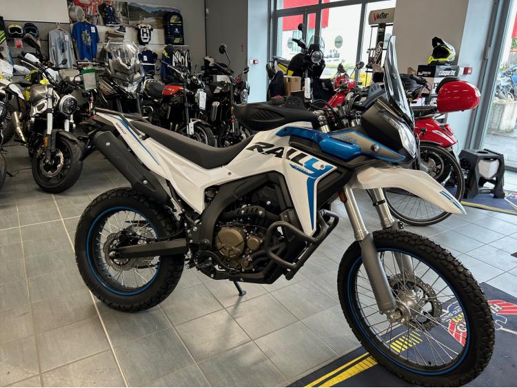 VOGE 300 RALLY neuf