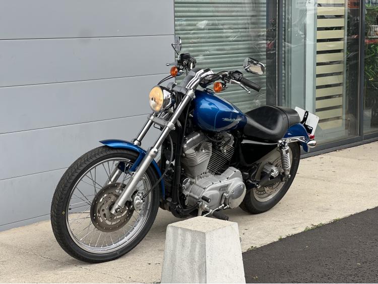 HARLEY-DAVIDSON SPORTSTER 883 XL