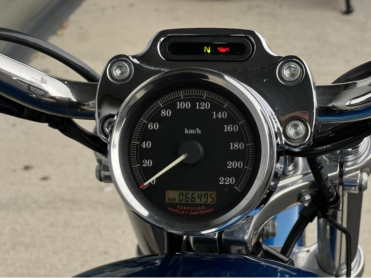 HARLEY-DAVIDSON SPORTSTER 883 XL