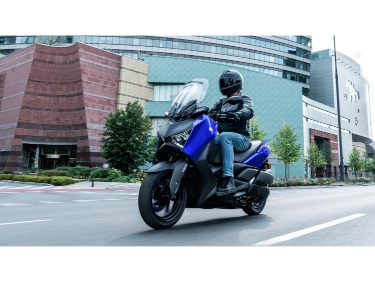 YAMAHA X-MAX 300 ABS