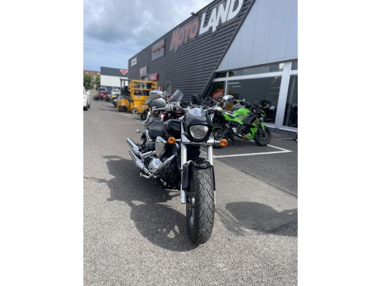 SUZUKI INTRUDER 800
