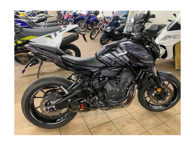 YAMAHA MT-07 (47.5CV)