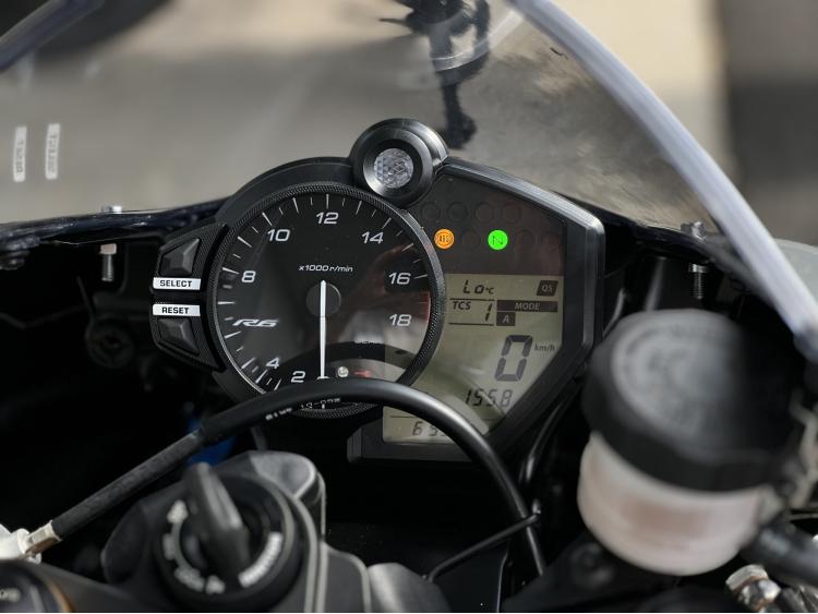 YAMAHA YZF-R6 RACE