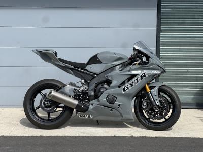 YAMAHA YZF-R6 RACE