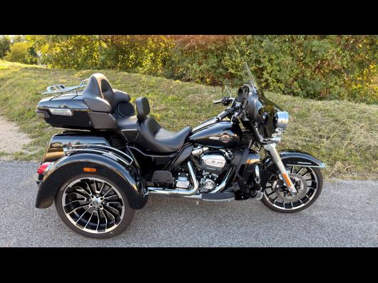 HARLEY-DAVIDSON TRIKE TRI GLIDE 1868 ULTRA