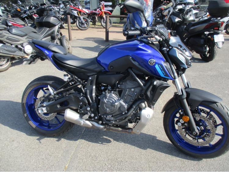 YAMAHA MT-07