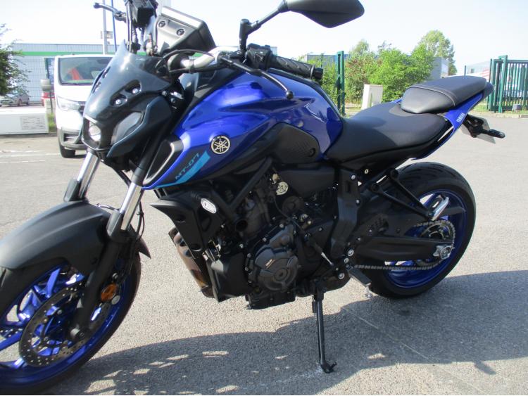 YAMAHA MT-07