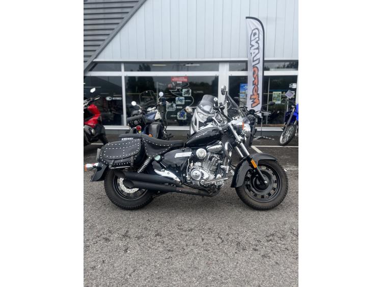 KEEWAY SUPERLIGHT 125 