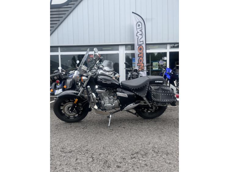 KEEWAY SUPERLIGHT 125 