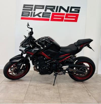KAWASAKI Z 900