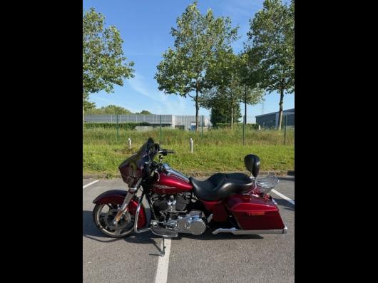 HARLEY-DAVIDSON TOURING STREET GLIDE 1690