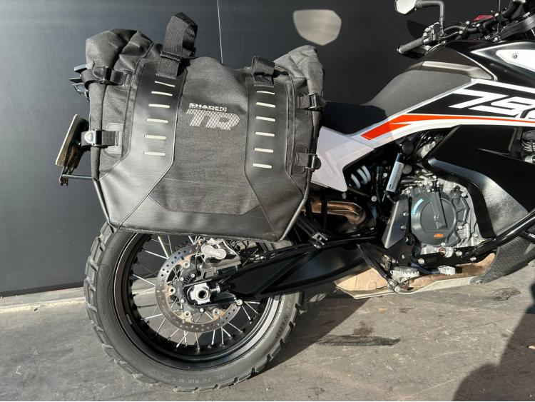 KTM 790 ADVENTURE - Shifter Bluetooth et Bagagerie