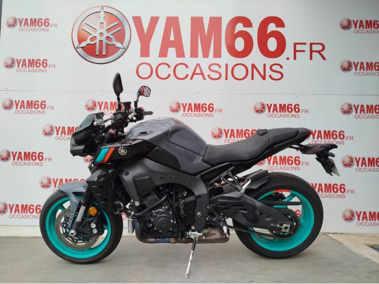 YAMAHA MT-10