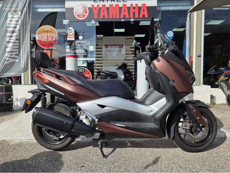 YAMAHA XMAX 300