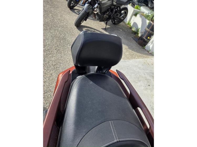 YAMAHA XMAX 300