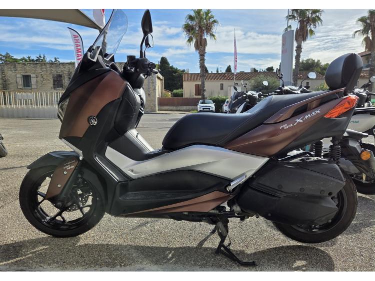 YAMAHA XMAX 300