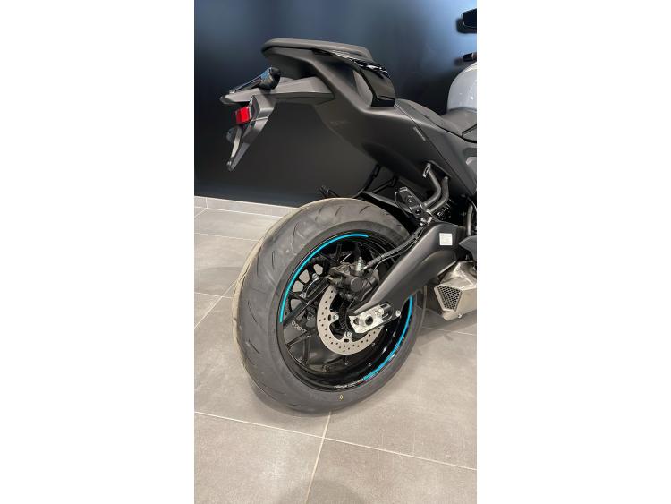 CF MOTO NK 675