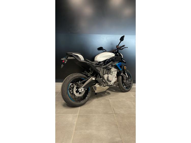CF MOTO NK 675