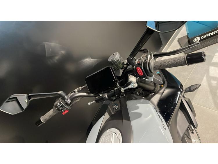 CF MOTO NK 675
